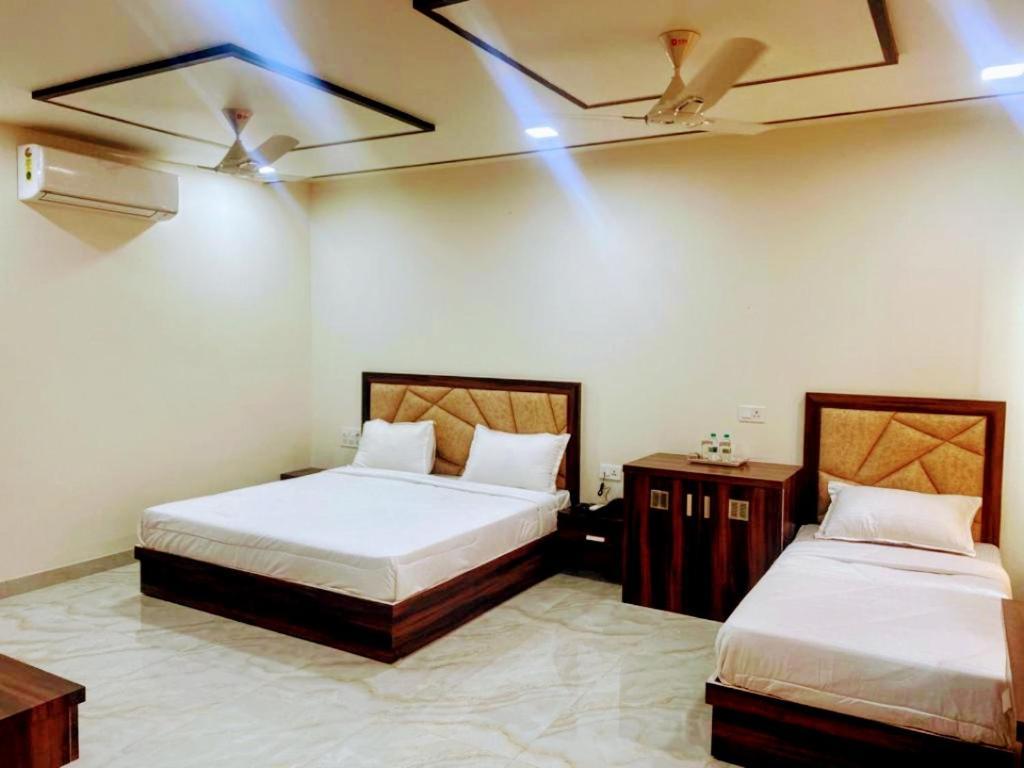 Hotel Town Grand Agra  Εξωτερικό φωτογραφία