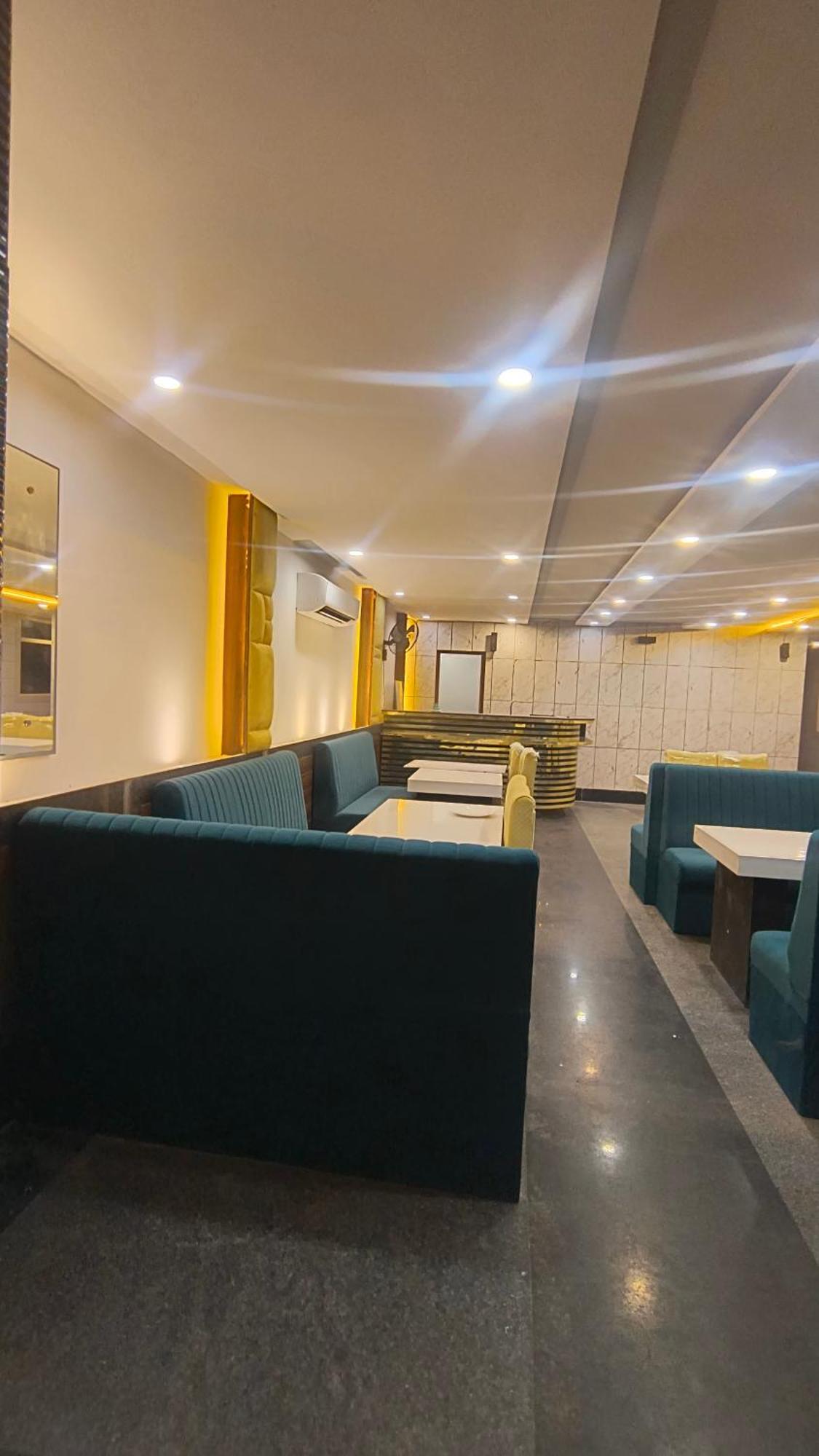 Hotel Town Grand Agra  Εξωτερικό φωτογραφία