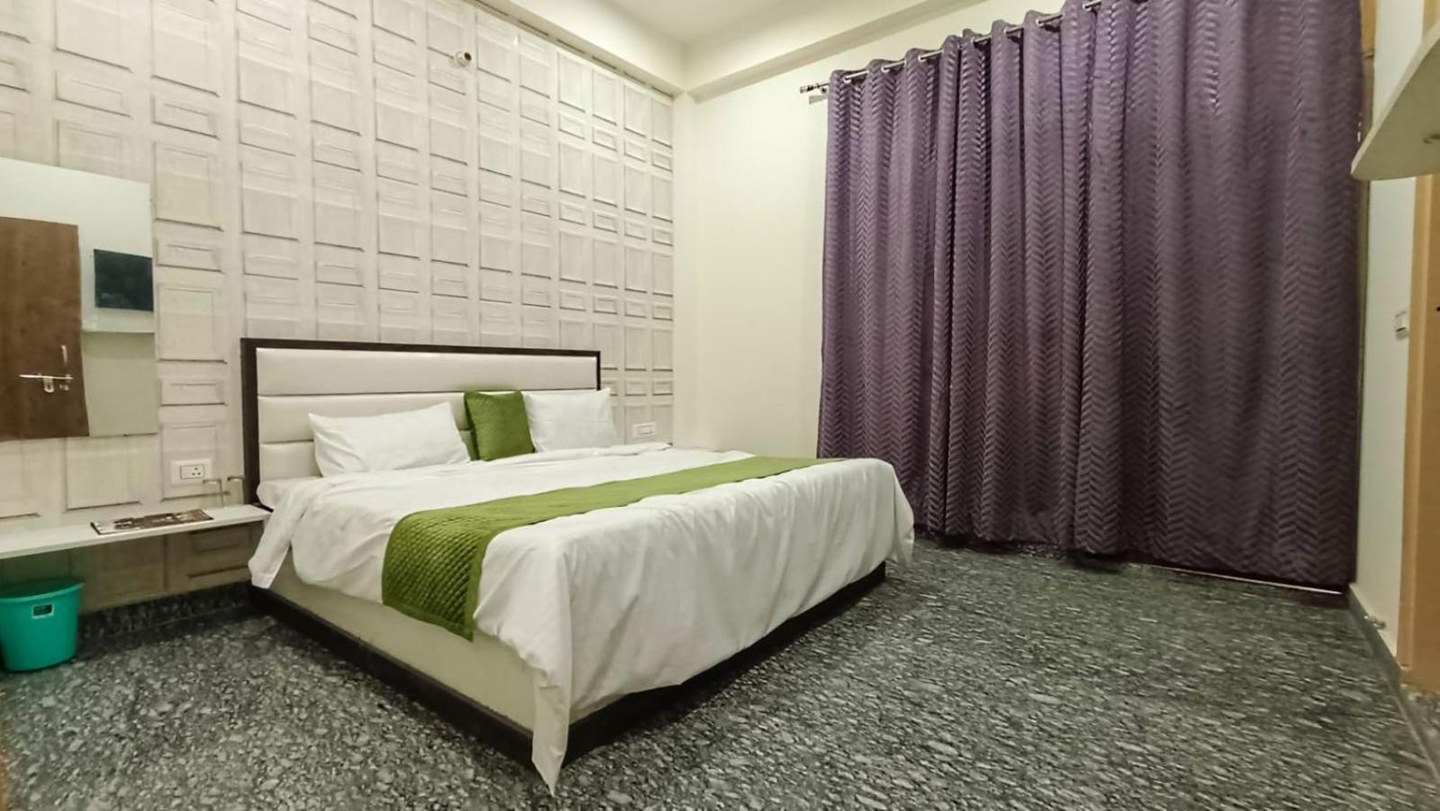 Hotel Town Grand Agra  Εξωτερικό φωτογραφία